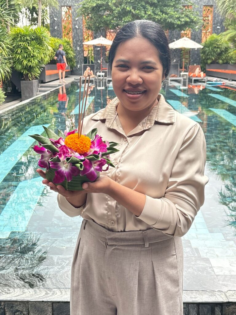 LINE_ALBUM_ลอยกระทง 2025_251105_7