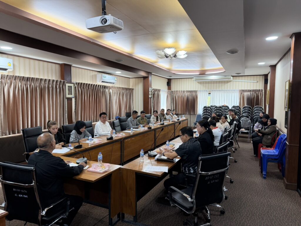Local hotels, businesses and officials seated around the conference tables at the Kamala SAO Loy Krathong 2026 planning meeting